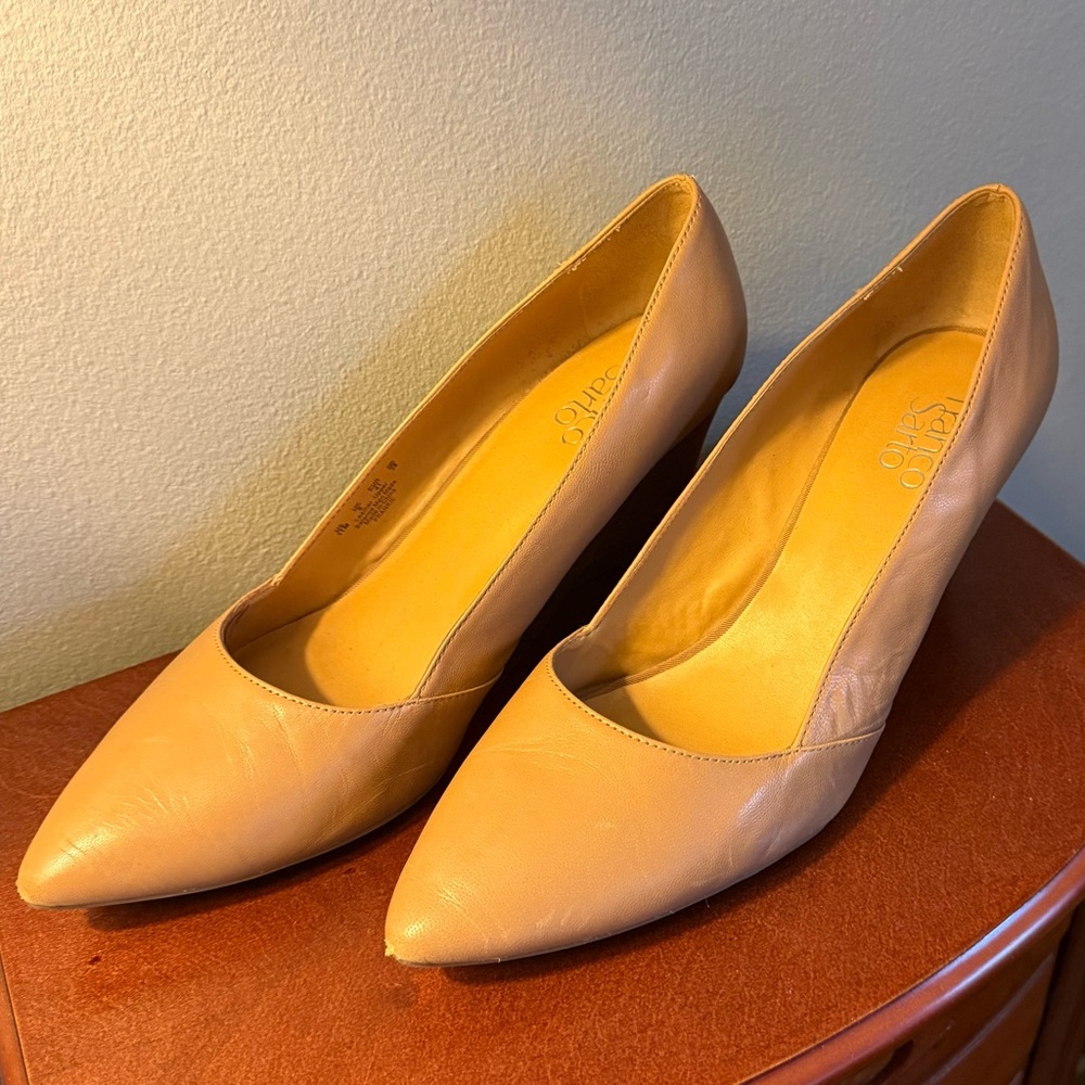 Franco Sarto Women's Pointed-Toe Pumps in Nude Beige